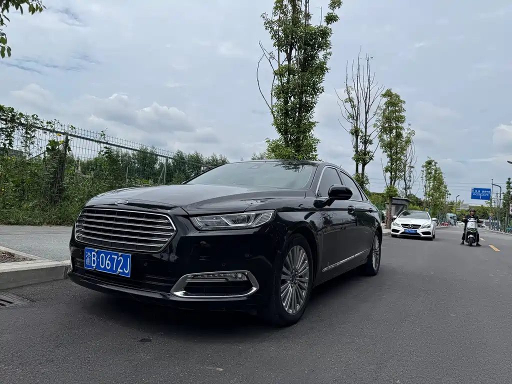 Ford Taurus