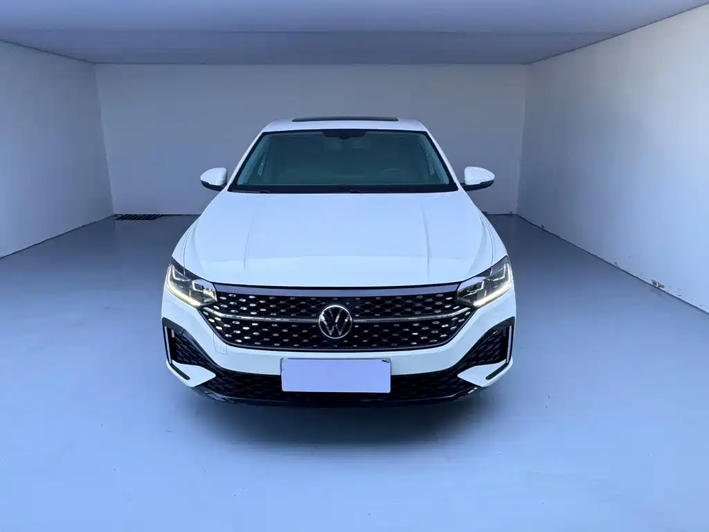 Volkswagen Lavida — миниатюра 2