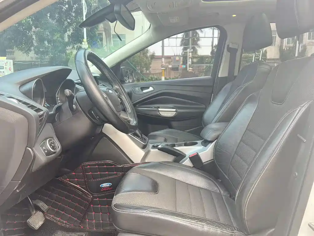 Ford Kuga — миниатюра 6