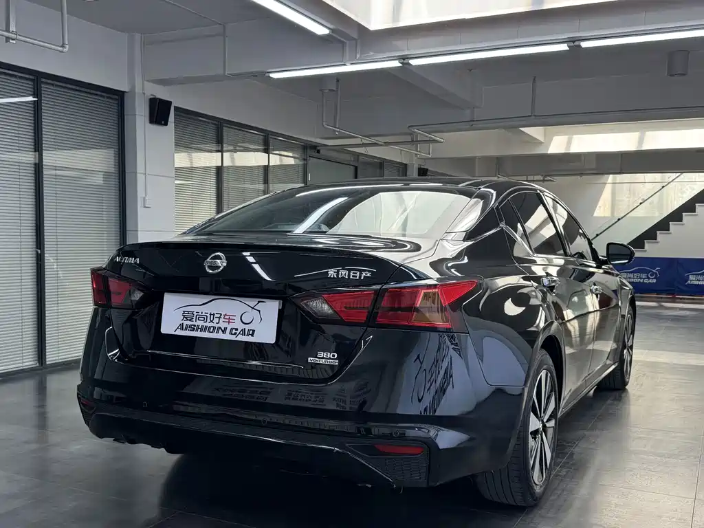 Nissan Teana — миниатюра 7