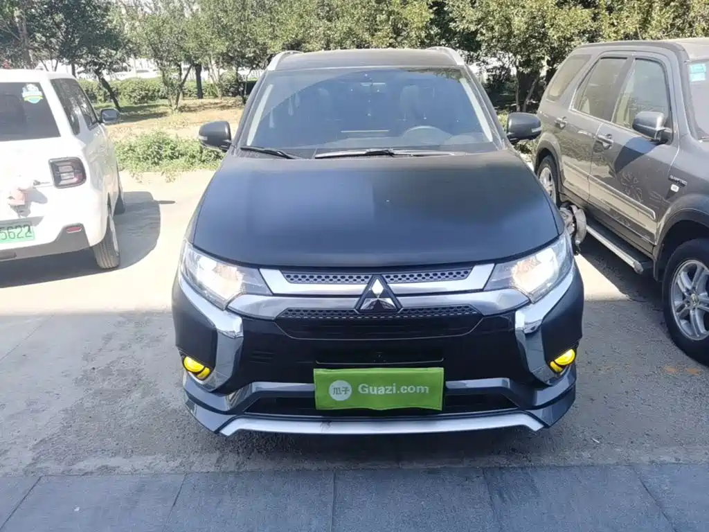 Mitsubishi Outlander — миниатюра 3