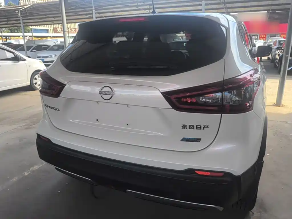 Nissan Qashqai — миниатюра 6