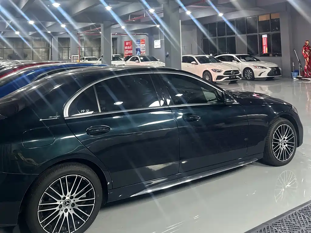 Mercedes-Benz C-Class — миниатюра 8