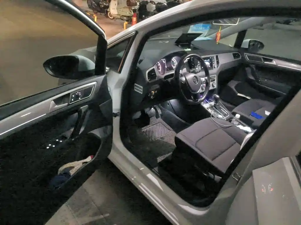 Volkswagen Golf Sportsvan — миниатюра 14