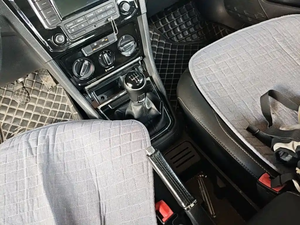 Volkswagen Bora — миниатюра 14
