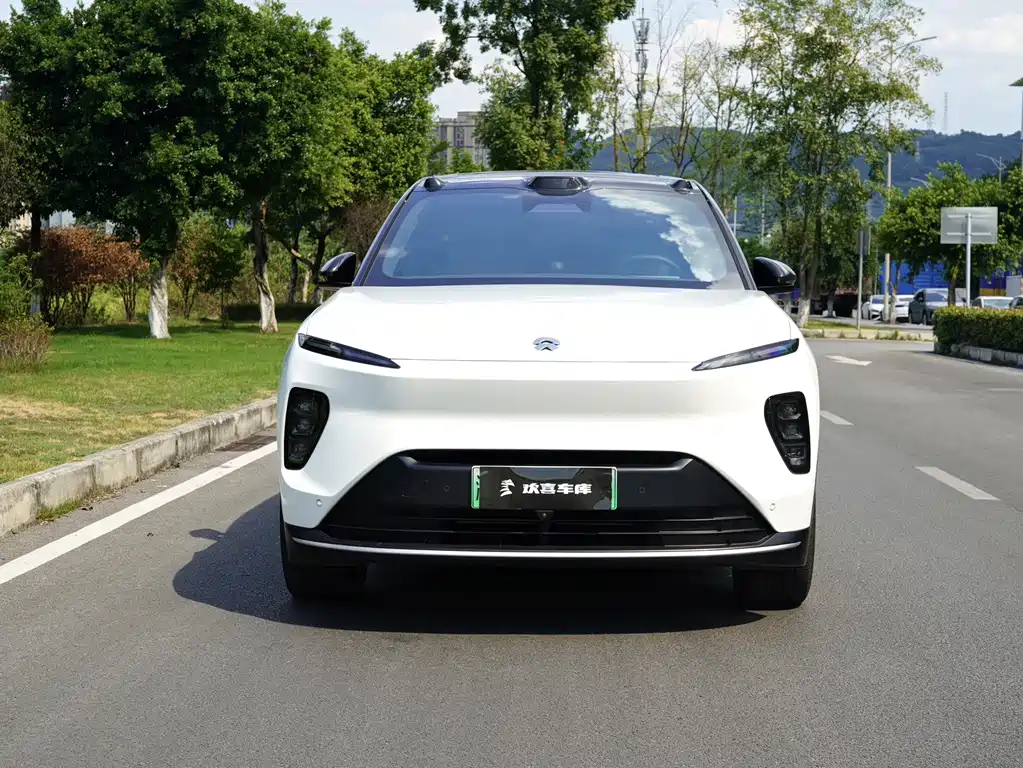 NIO ES8 — миниатюра 2