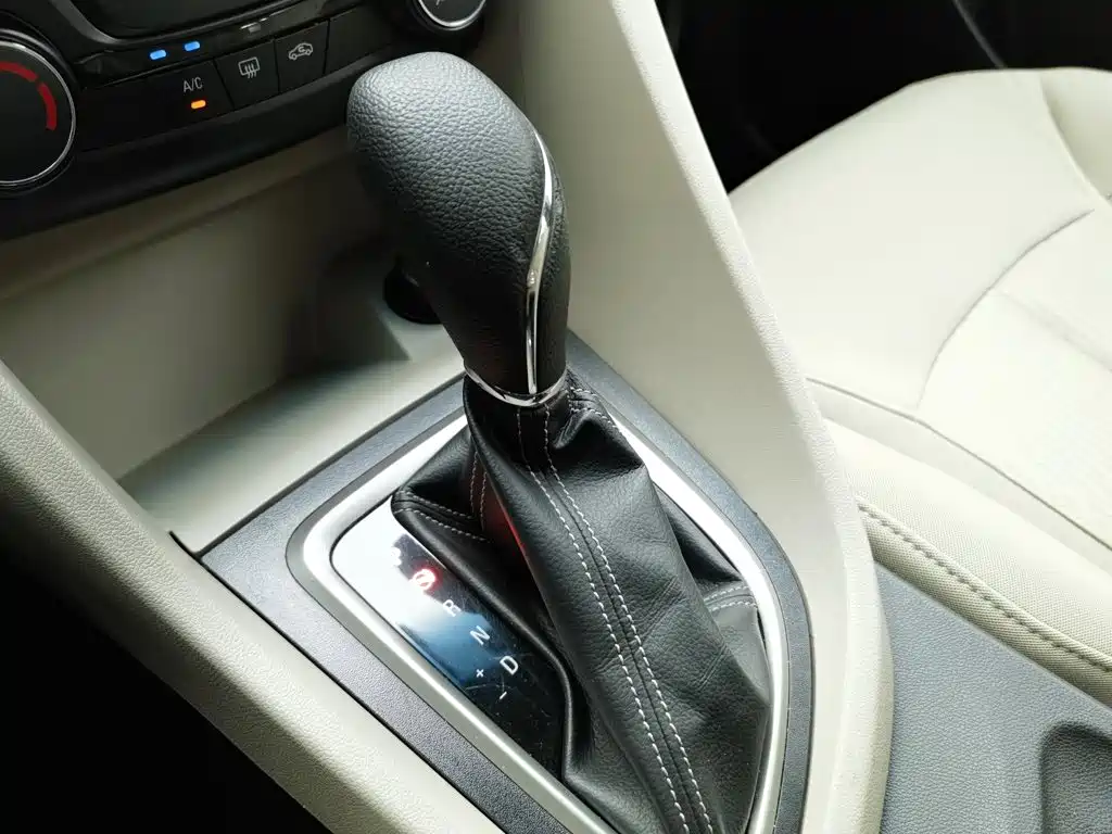 Buick Excelle — миниатюра 13