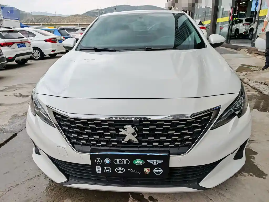 Peugeot 408 — миниатюра 2