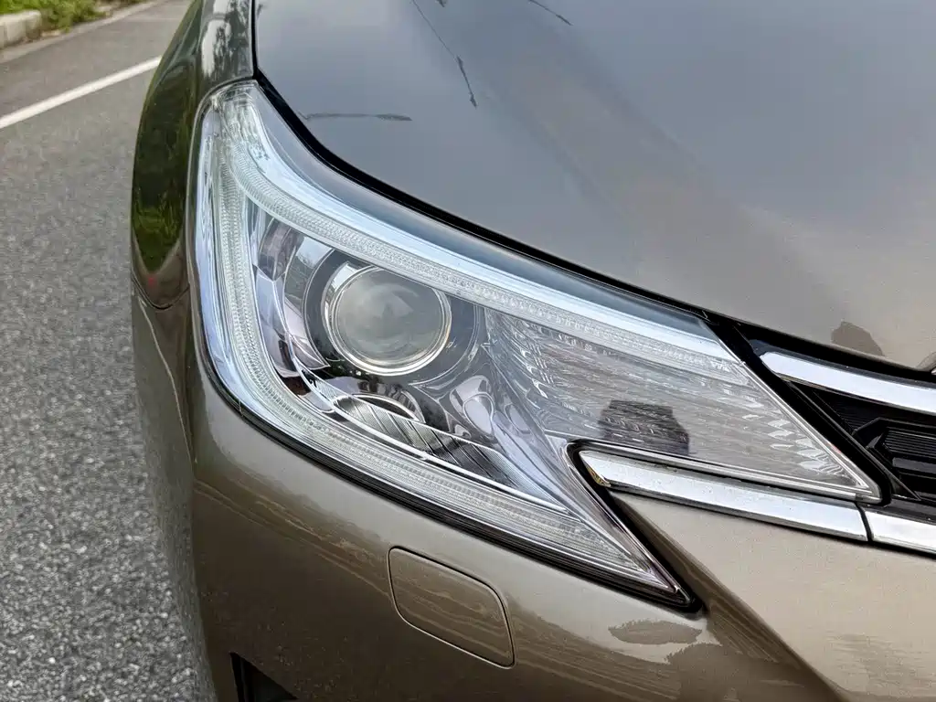Toyota Reiz — миниатюра 11