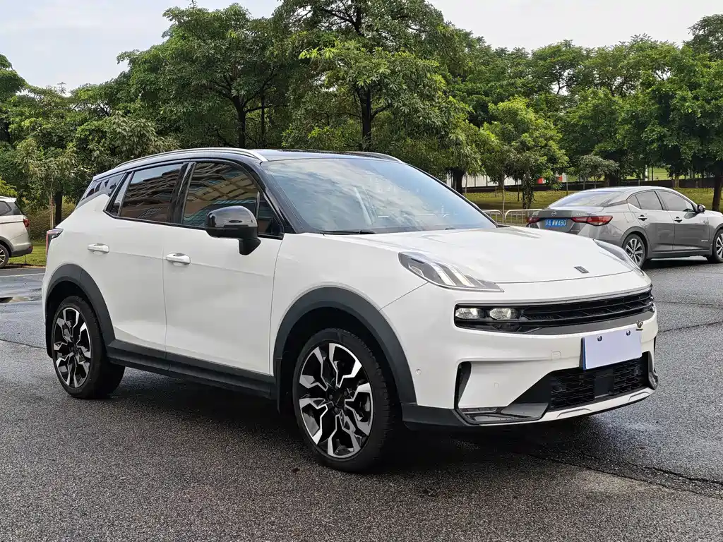 Lynk & Co 06 — миниатюра 3