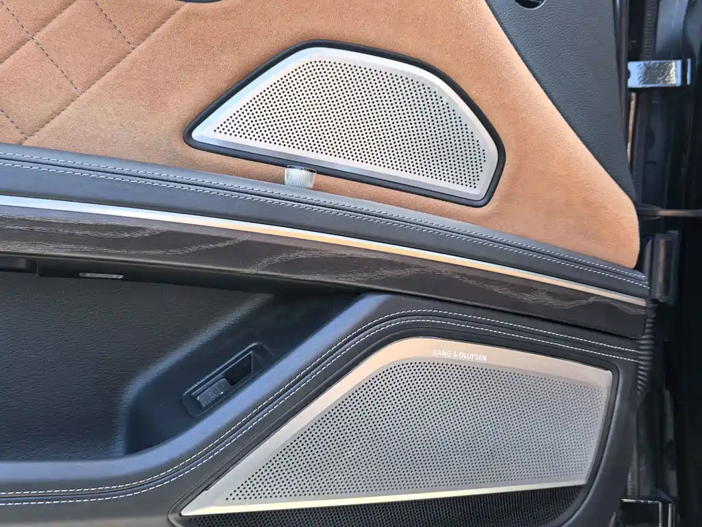 Audi A8 — миниатюра 9