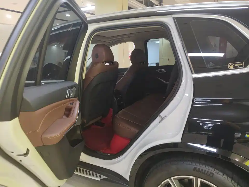 BMW X5 (Import) — миниатюра 8
