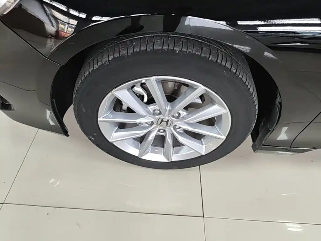 Honda Accord — миниатюра 23