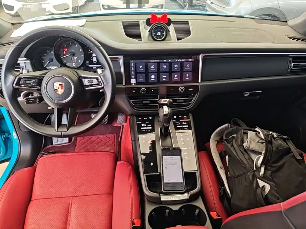 Porsche Macan — миниатюра 10