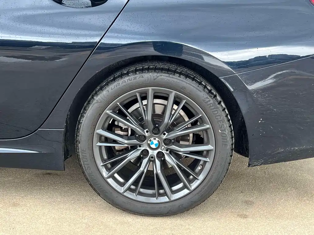 BMW 3 Series — миниатюра 11