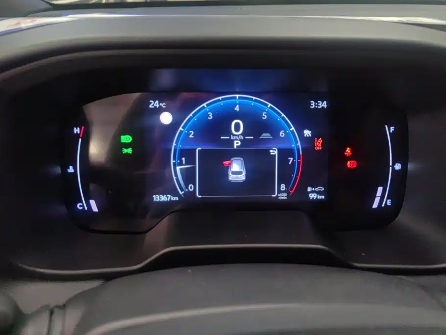 Toyota Corolla Cross — миниатюра 14