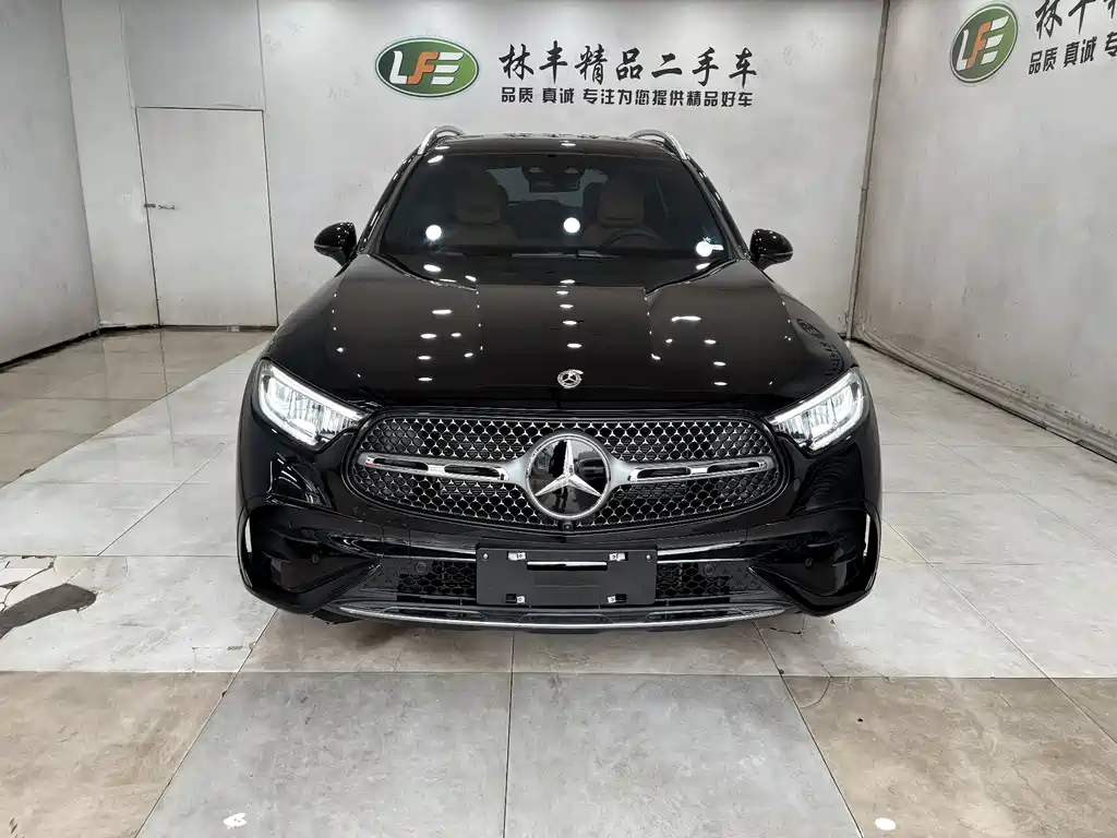 Mercedes-Benz GLC 2026 GLC 300 L 4MATIC 5 мест