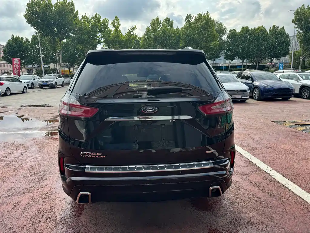 Ford Edge — миниатюра 5