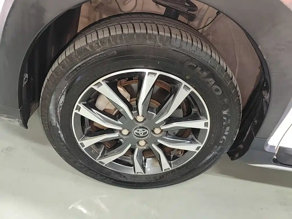 Toyota Yaris L — миниатюра 23