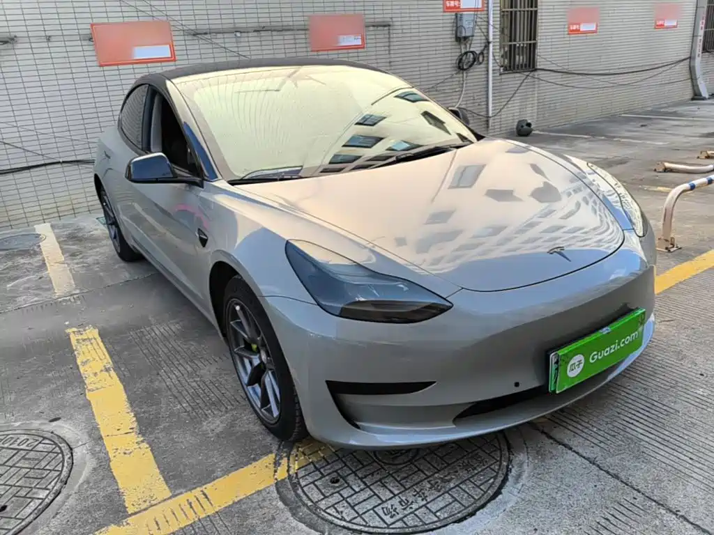Tesla Model 3 — миниатюра 4