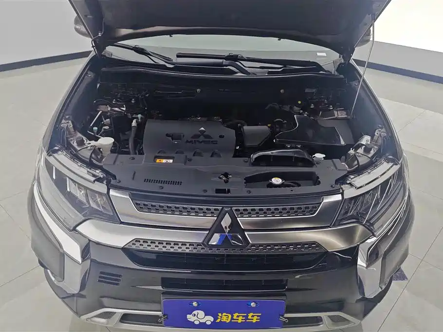 Mitsubishi Outlander 2019 2.4L 5 мест VI