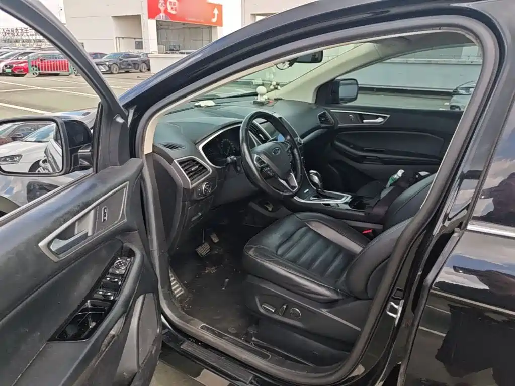 Ford Edge — миниатюра 16