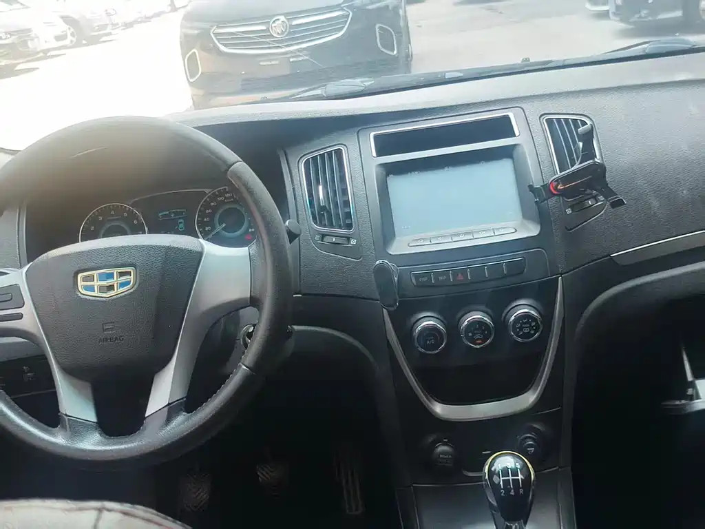 Geely Vision — миниатюра 9