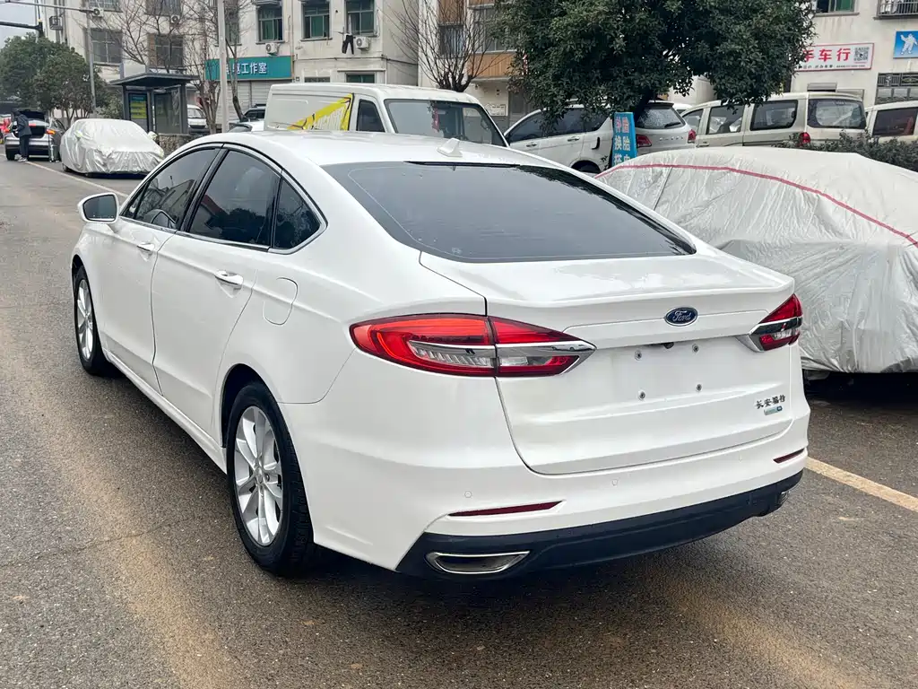Ford Mondeo 2020 EcoBoost 180 Fashion