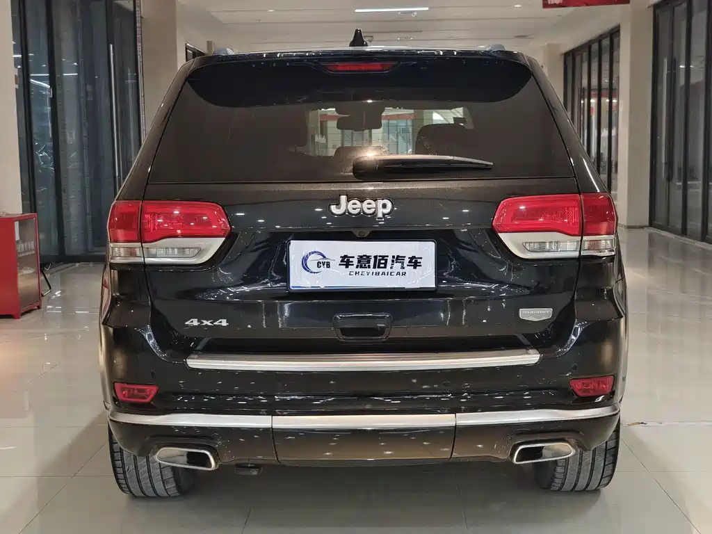 Jeep Grand Cherokee (Import) — миниатюра 16