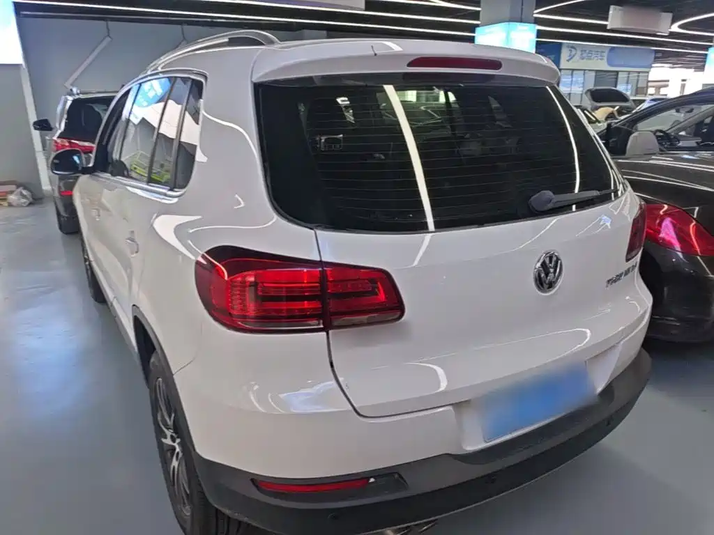 Volkswagen Tiguan — миниатюра 5