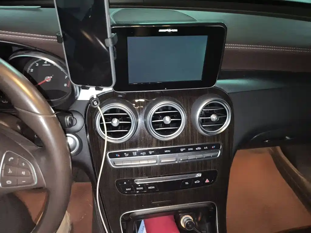 Mercedes-Benz GLC — миниатюра 6