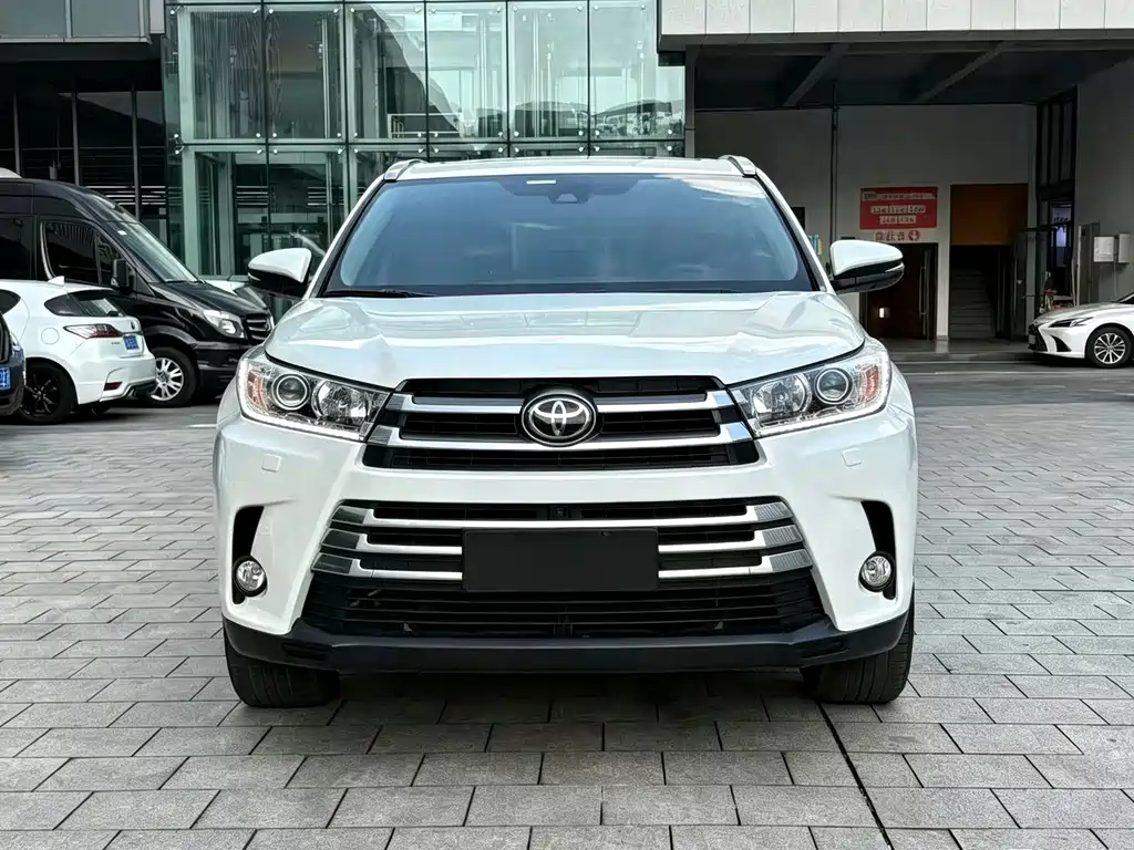 Toyota Highlander — миниатюра 3