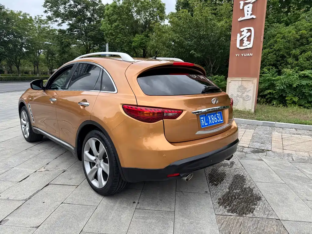 Infiniti FX — миниатюра 3
