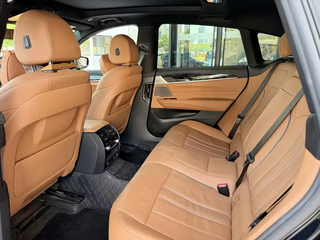 BMW 6 Series GT — миниатюра 9