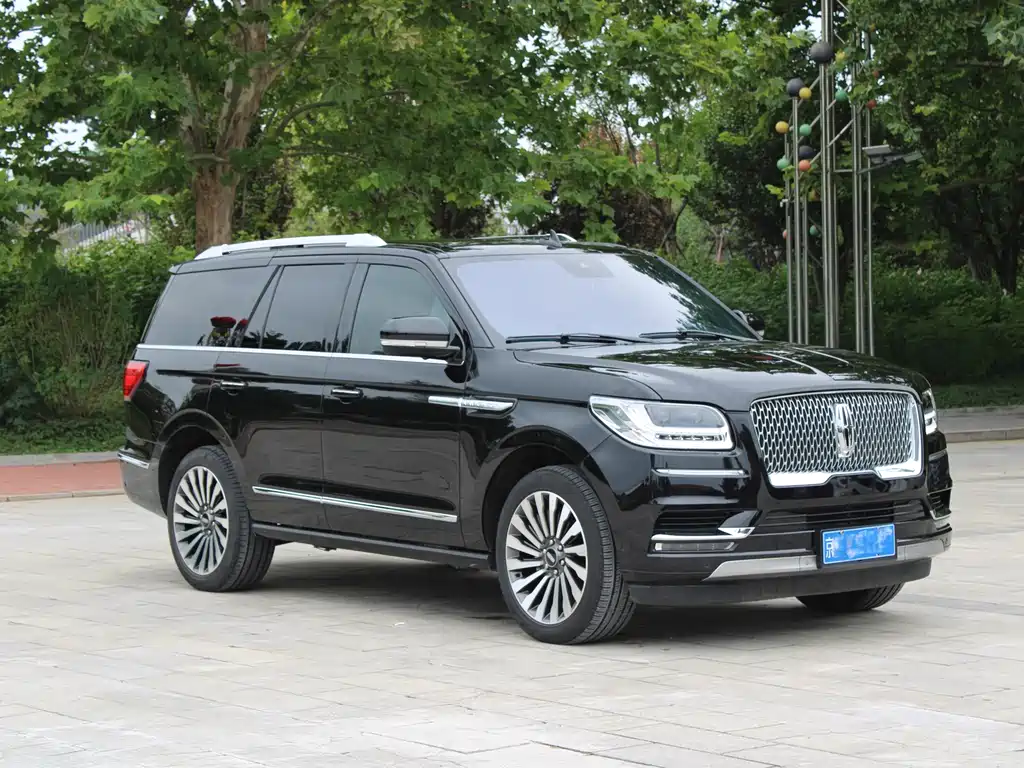 Lincoln Navigator — миниатюра 3
