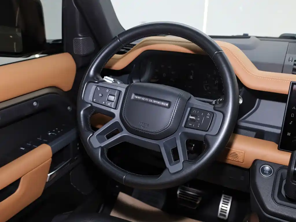 Land Rover Defender — миниатюра 8