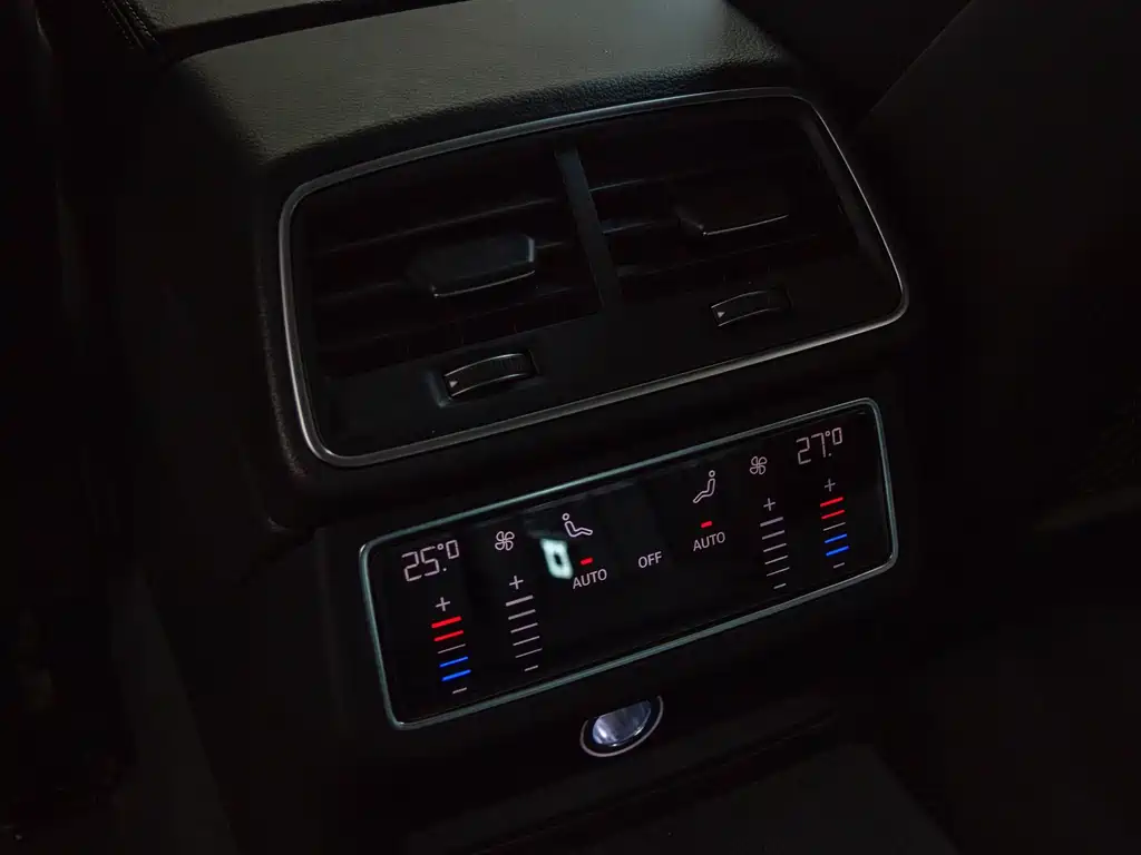 Audi A6L — миниатюра 11