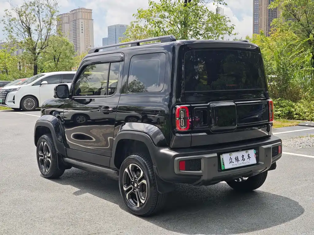 Baojun Yueye — миниатюра 6