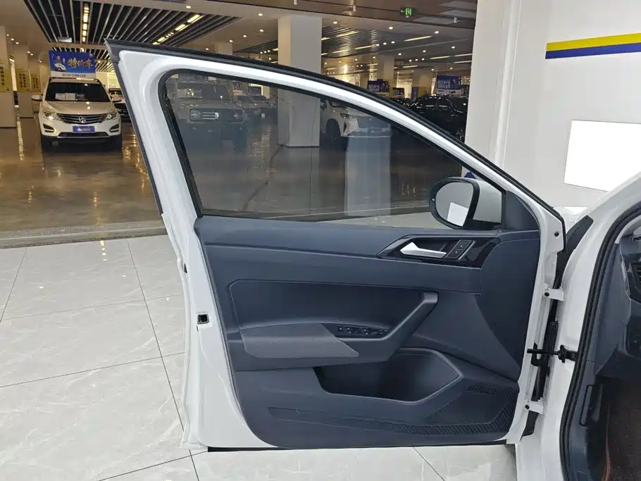 Volkswagen Lavida — миниатюра 7