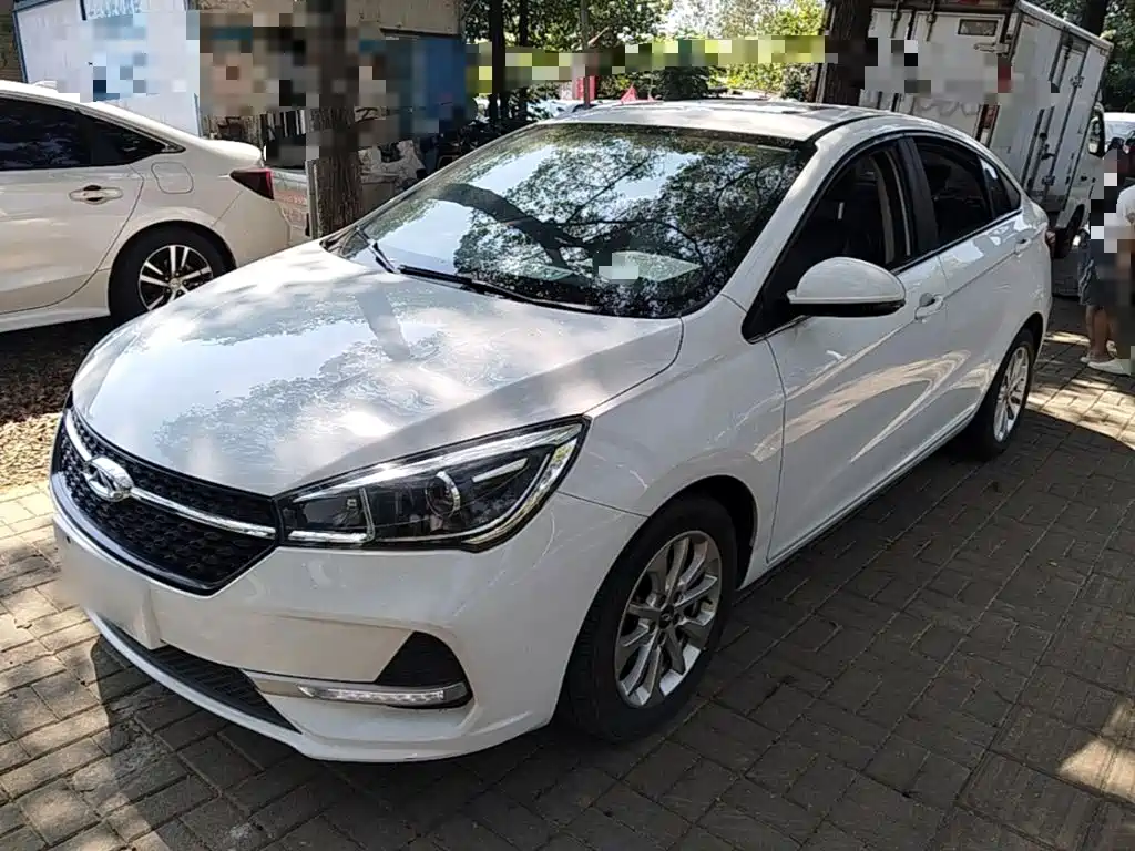 Chery Arrizo 5