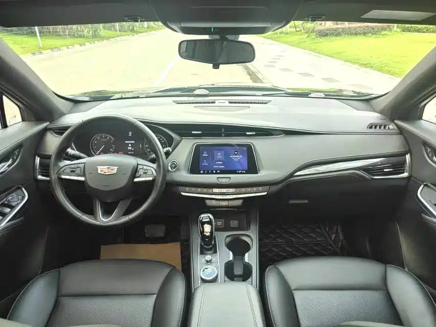 Cadillac XT4 — миниатюра 6