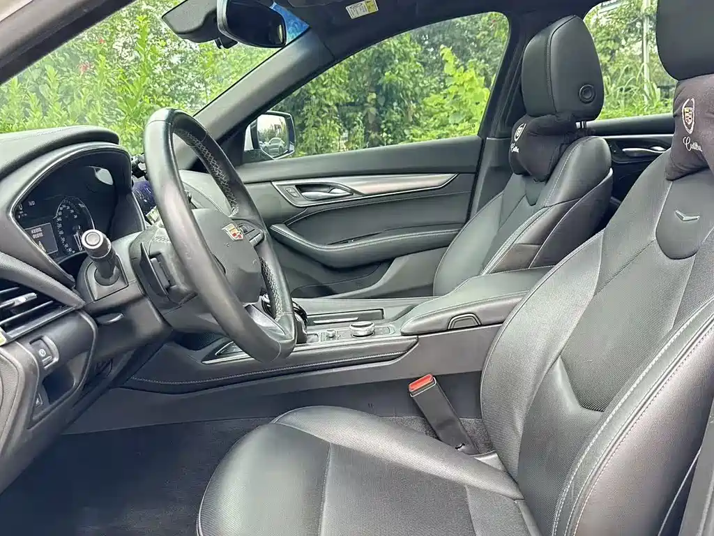 Cadillac CT5 — миниатюра 6