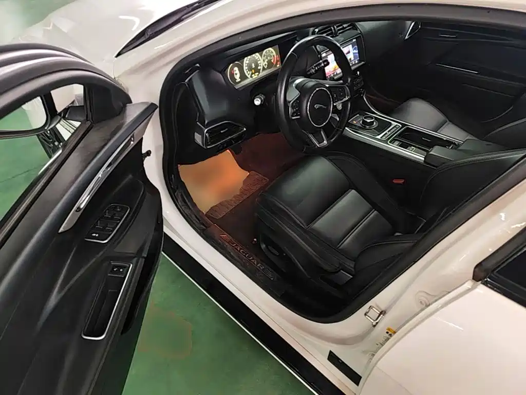 Jaguar XEL — миниатюра 16