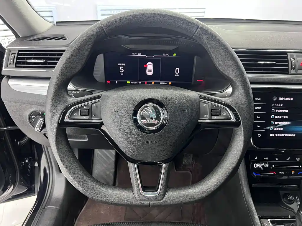 Skoda Superb — миниатюра 15