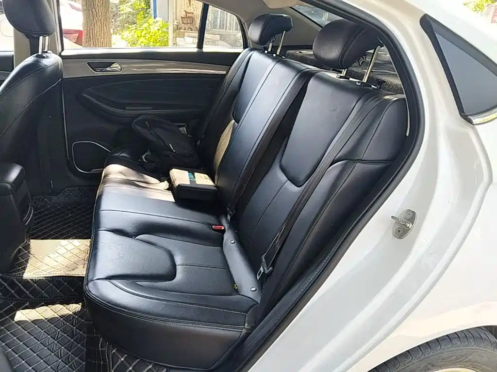Chery Arrizo 5 — миниатюра 17