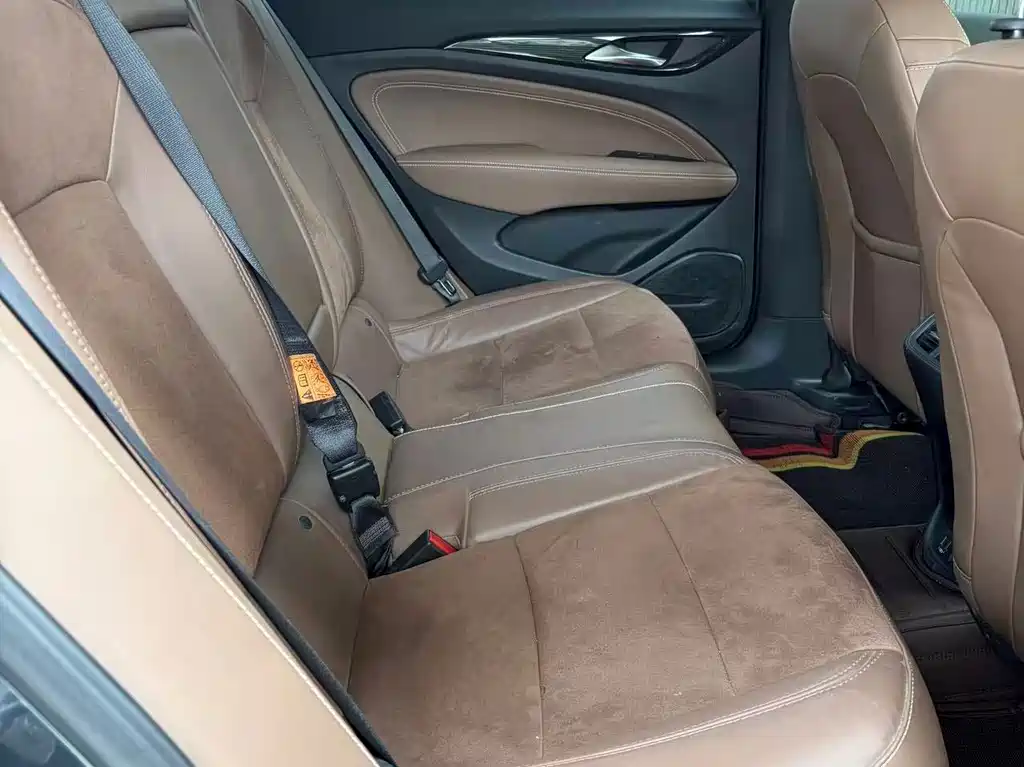 Buick Regal — миниатюра 7
