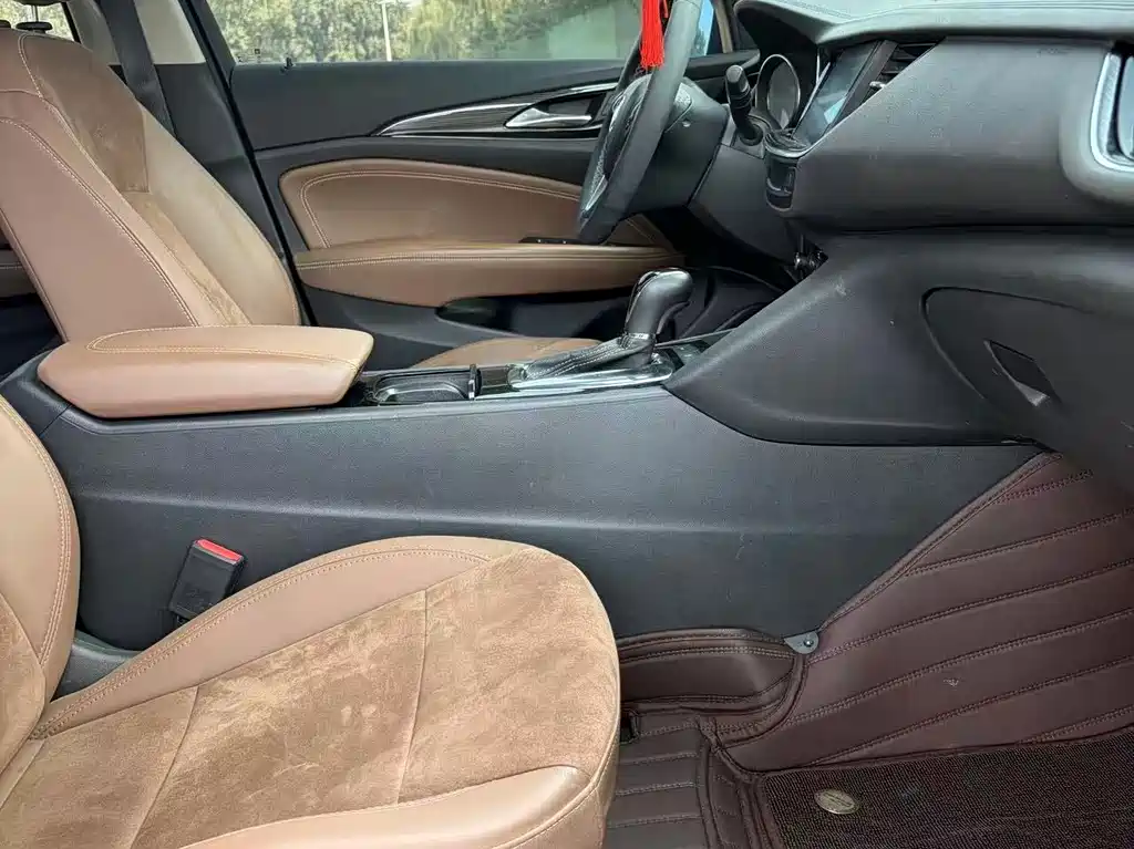 Buick Regal — миниатюра 8