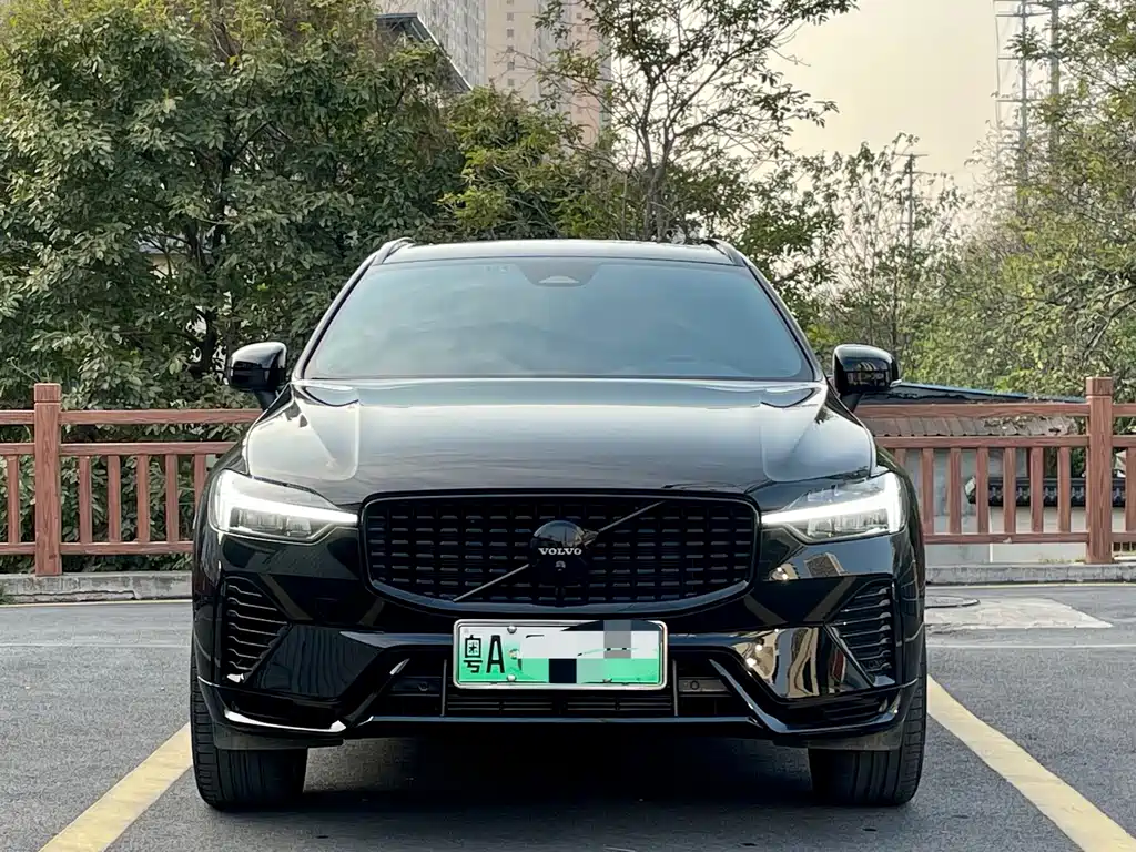 VOLVO XC60 PLUG IN HYBRID