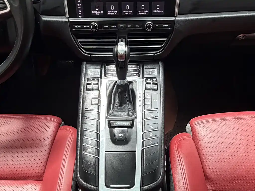 Porsche Macan — миниатюра 5