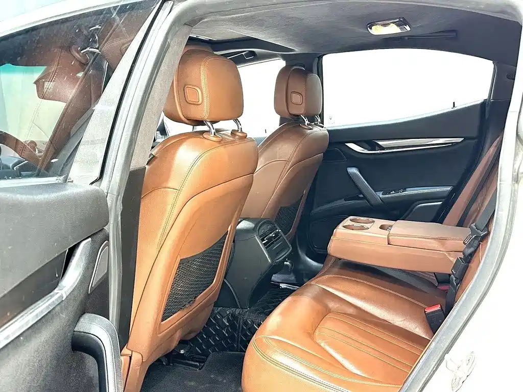 Maserati Ghibli — миниатюра 6